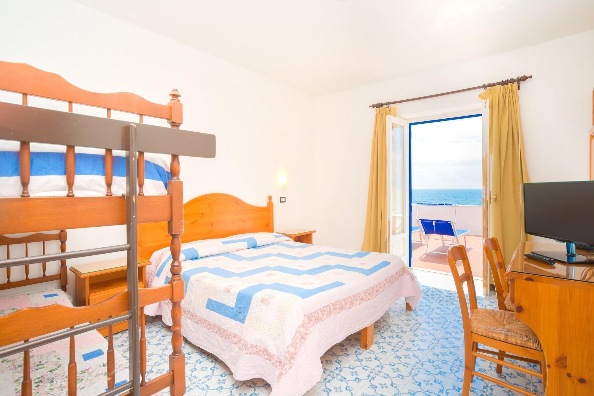Regina Del Mare 2*
