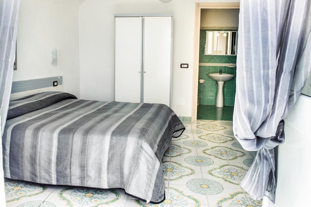 Hotel Regina Del Mare 2*