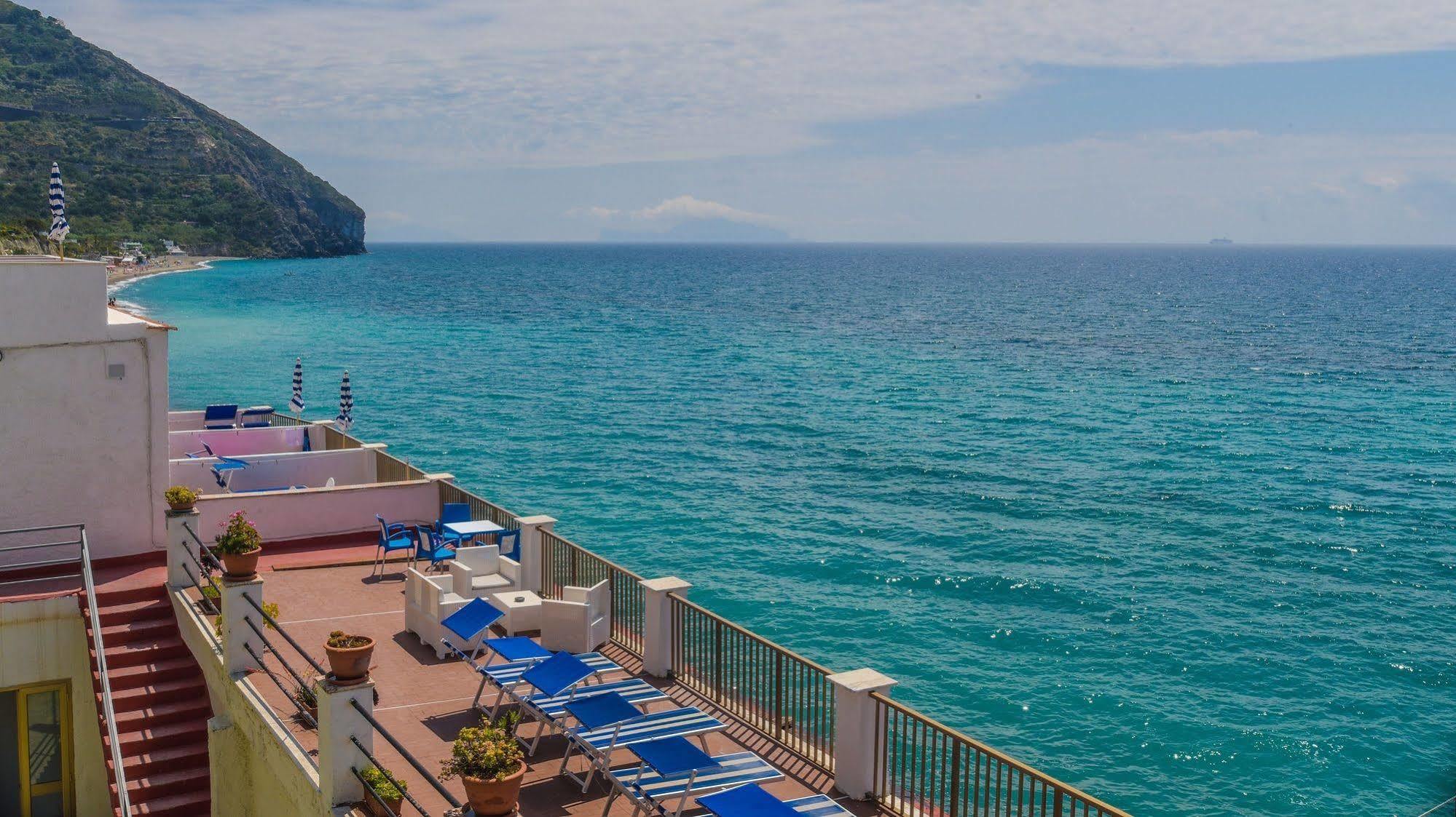 Regina Del Mare Barano dʼIschia