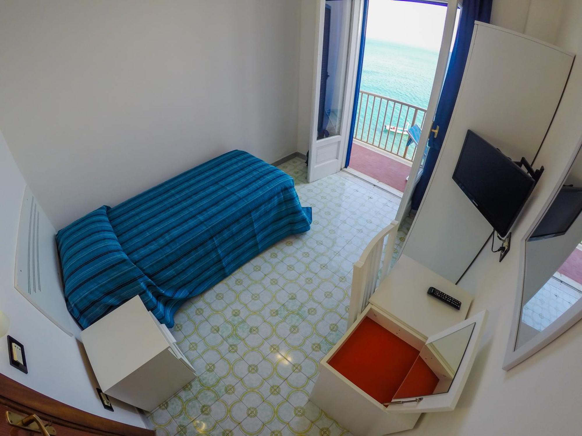 Hotel Regina Del Mare 2*